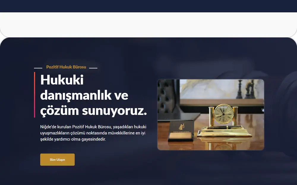 Pozitif Hukuk Bürosu web sitesinin masaüstü ana sayfası